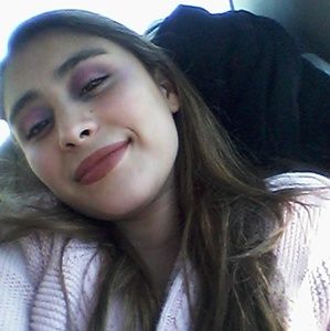 Meet your Posher, Lilian